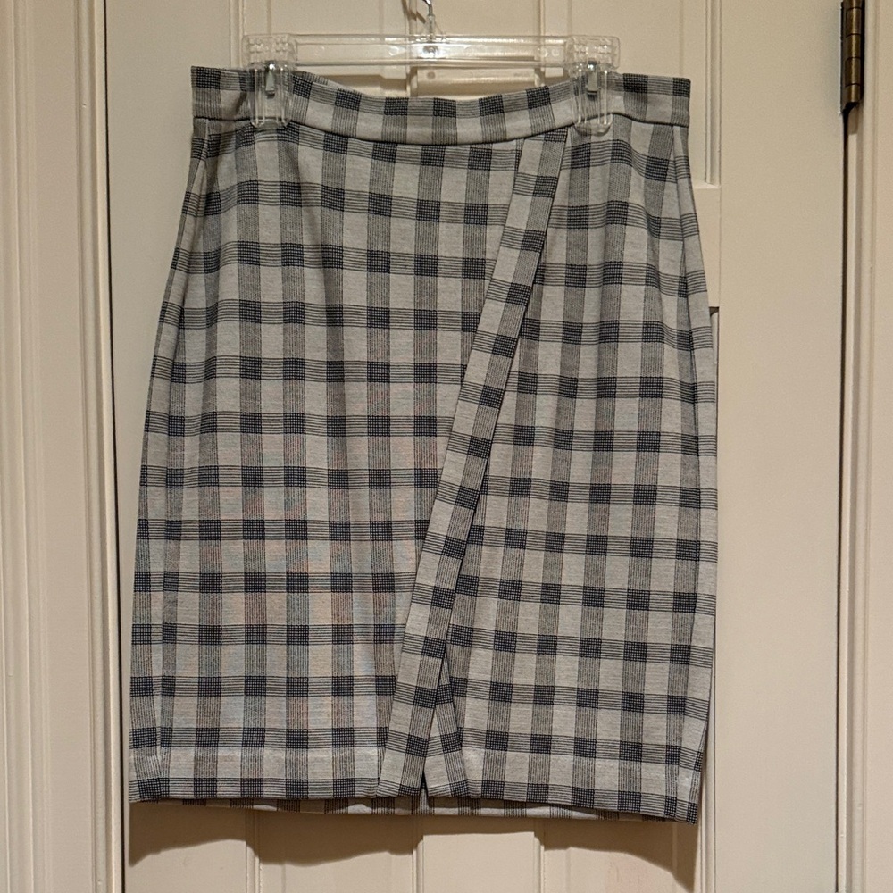 CAbi Black and Gray Checkered Pencil Skirt